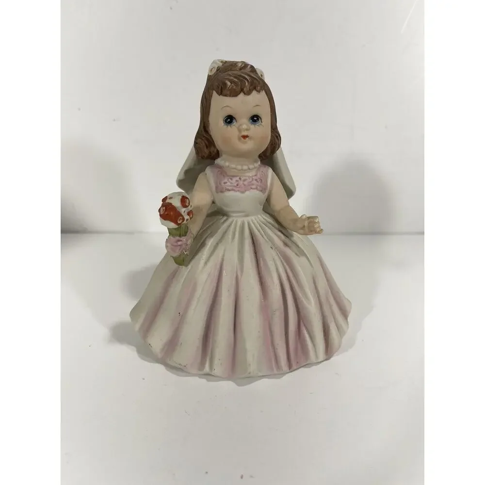 Vintage Ceramic‎ Bride Doll With Dress Veil And Flower Bouquet Music Box READ